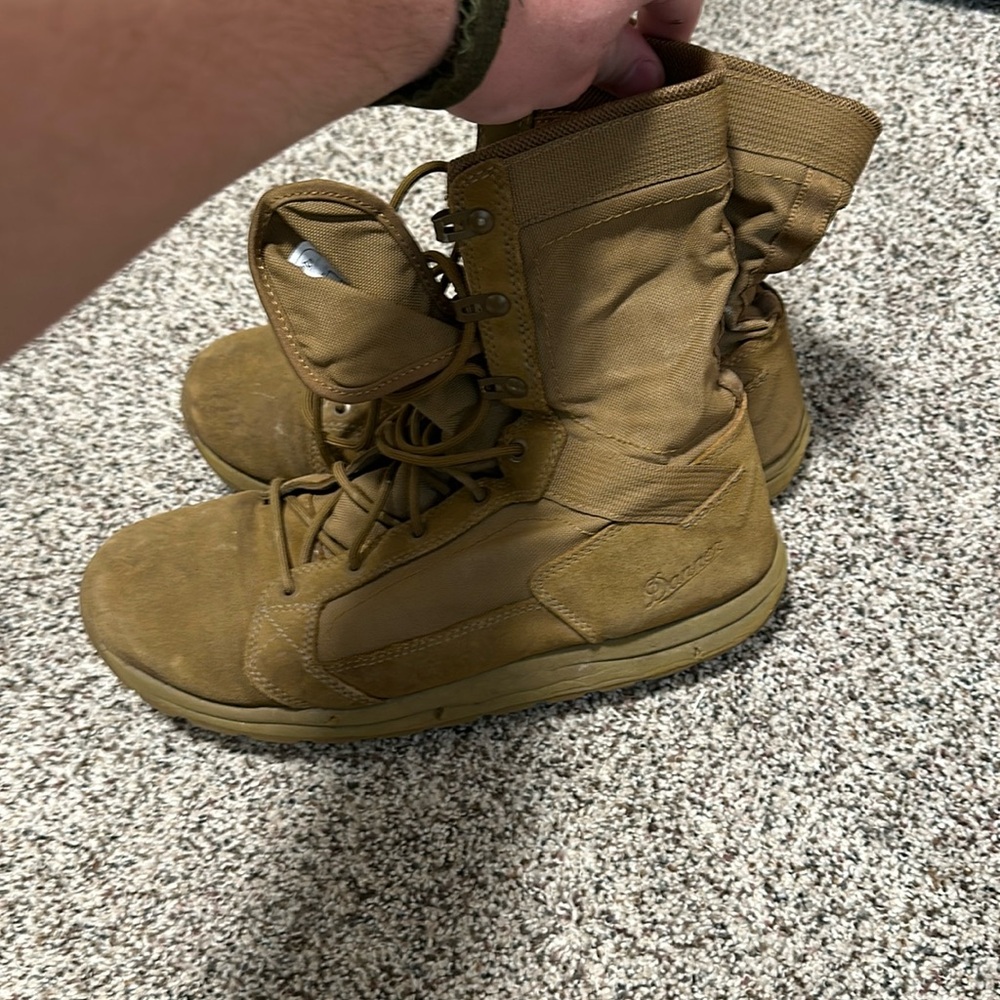 Coyote Tan Boots 11.5 men’s